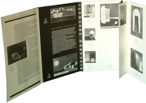 Il catalogo della personale di Riccardo Prevosti del 1992 Malinconia della Memoria, presso lex Chiesa di san Zenone allArco in Brescia. Il catalogo in carattere Bodoni su carta Fedrigoni e piegato a mano  stato curato da Andrea Barretta.
